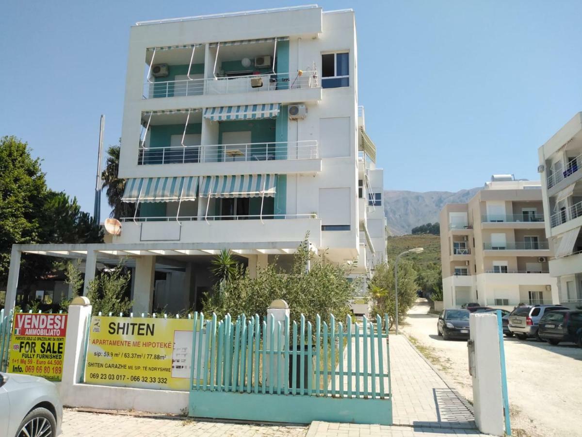 Residence Giulia Vlorë Buitenkant foto